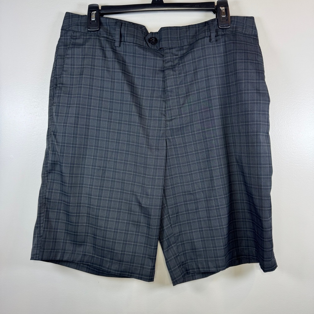 Under Armour Golf Shorts Mens 34 Gray Plaid Flat Front Lightweight Preppy Sporty